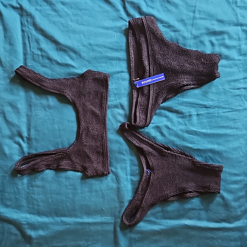 Bound by bond-eye bikini